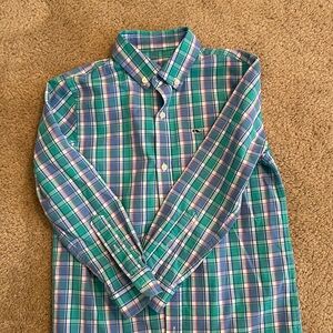 Vineyard Vines performance wear button down EUC. Size 7.